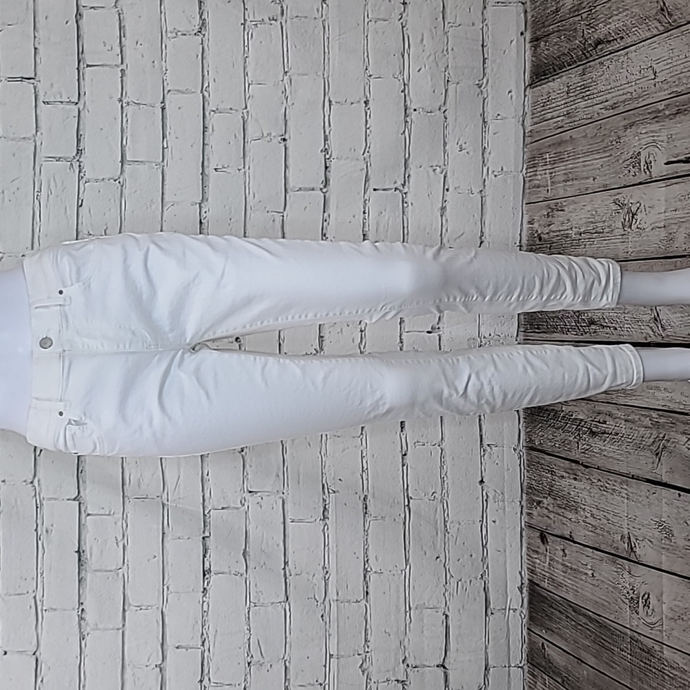 Ann Taylor Classic Modern Cotton Denim Mid-Rise The Skinny Ankle Jean in White